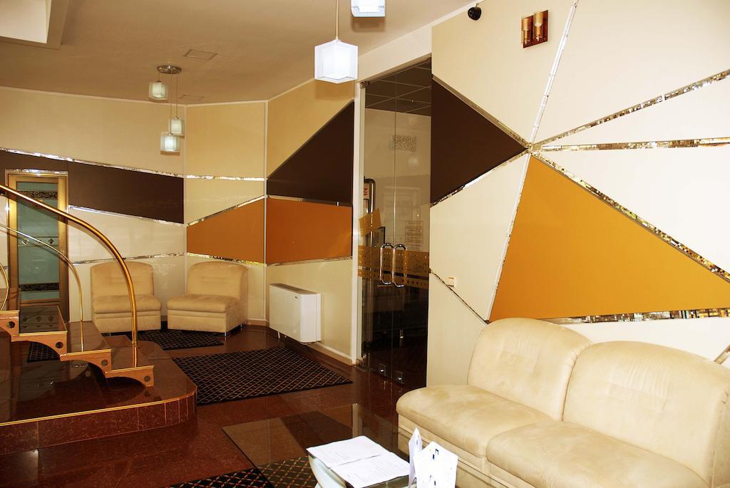 Семеен Хотел Виа Лакус Sapareva Banya Extérieur photo